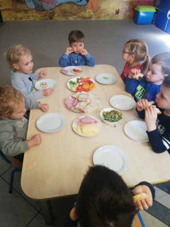 277613392_695526775228679_3463854572773929834_n_Easy-Resize.com_